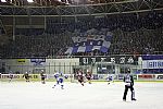 Zpestření tribuny ve III. třetině.