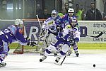 Radek Dlouh�. Vyhodit nedok�zal.
