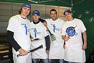 Grilovací formace Komety (zleva): v útoku Jaroslav Svoboda, obrana Pavel Mojžíš, Tomáš Houdek a Radim Ostrčil.